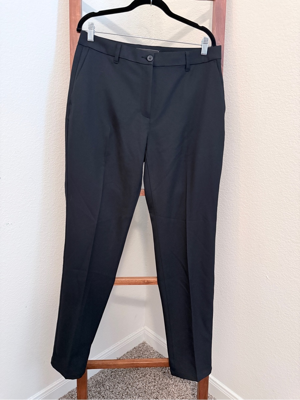 OOBE Chick-fil-A Midnight Navy Women’s Uniform Pants NWT Size 10/31 & 12/29
